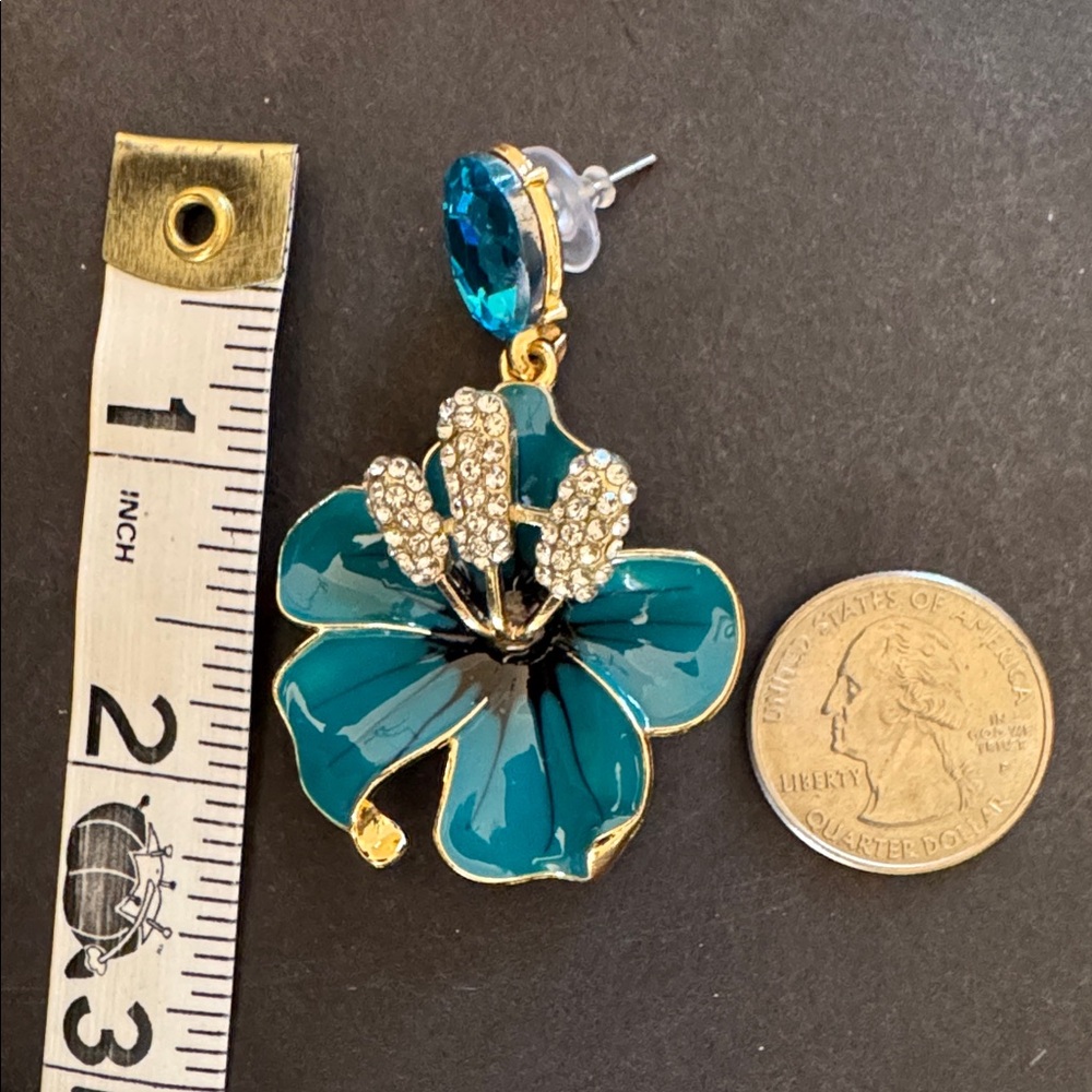 Betsy Johnson Tropical Hibiscus Dangle Earrings - Picture 7 of 11